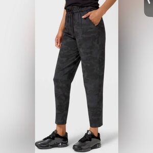 lululemon athletica Black Camo Jogger Leggings